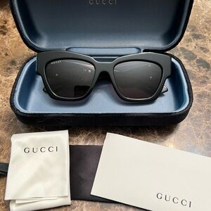 Gucci Black Sunglasses with Dark Gray Lenses